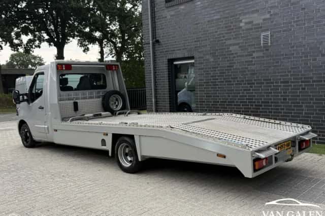 Opel Movano (2017) thumbnail 3