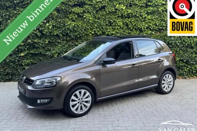 Volkswagen Polo (2011) thumbnail 1