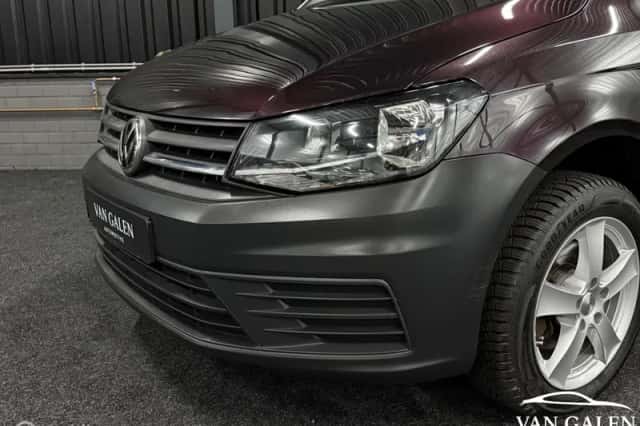Volkswagen Caddy (2018) thumbnail 2