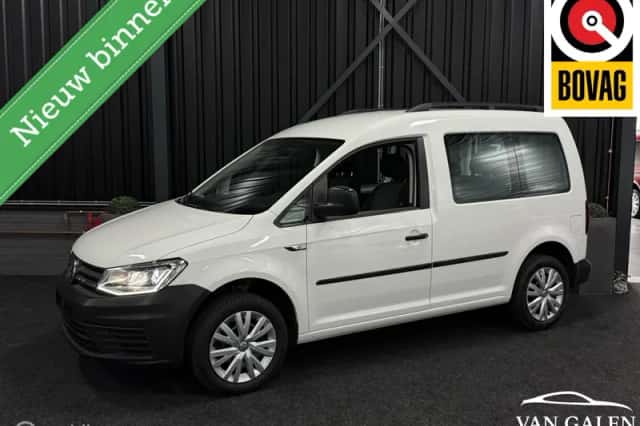 Volkswagen Caddy (2015) thumbnail 1