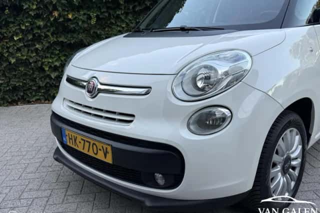 Fiat 500 (2015) thumbnail 2