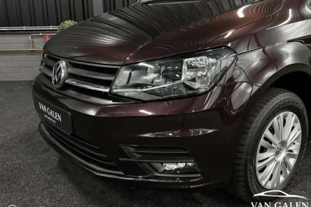 Volkswagen Caddy (2017) thumbnail 2