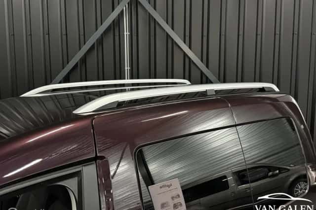 Volkswagen Caddy (2017) thumbnail 3
