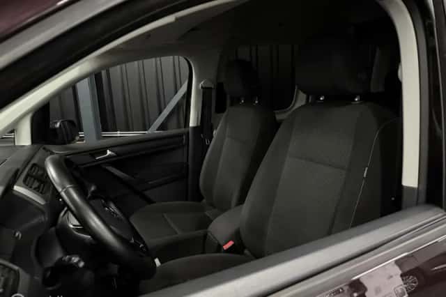 Volkswagen Caddy (2017) thumbnail 5