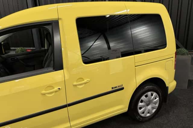 Volkswagen Caddy (2012) thumbnail 4