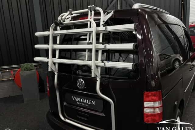 Volkswagen Caddy (2014) thumbnail 2