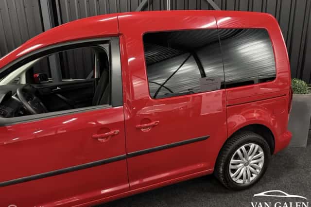 Volkswagen Caddy (2017) thumbnail 3