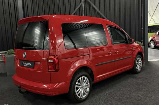 Volkswagen Caddy (2017) thumbnail 6