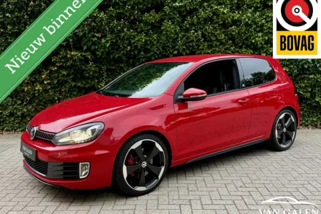 Volkswagen Golf (2011) thumbnail 1