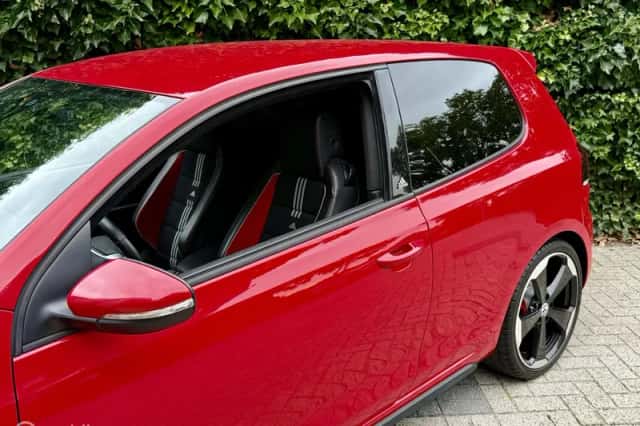 Volkswagen Golf (2011) thumbnail 4
