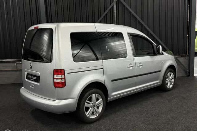 Volkswagen Caddy (2014) thumbnail 6