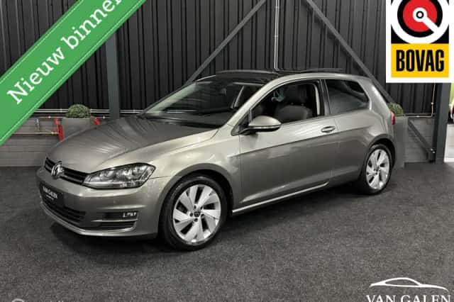 Volkswagen Golf (2013) thumbnail 1