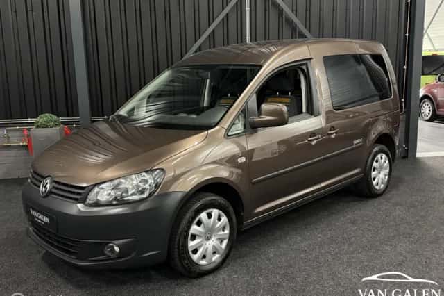 Volkswagen Caddy (2013) thumbnail 2