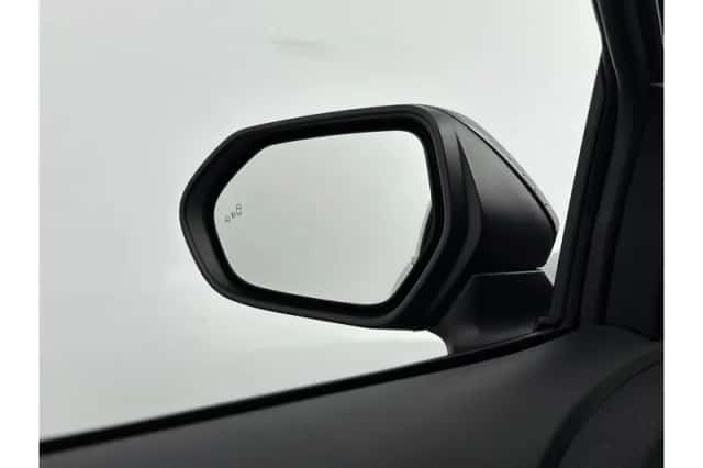 Toyota Yaris Cross (2025) thumbnail 5