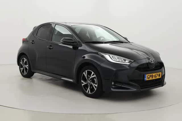 Toyota Yaris (2024) thumbnail 1