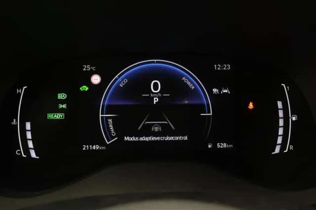 Toyota Yaris (2024) thumbnail 3