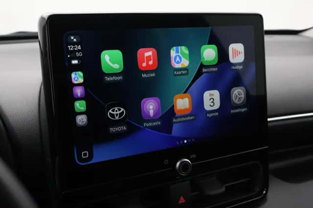 Toyota Yaris (2024) thumbnail 5