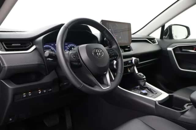Toyota RAV4 (2025) thumbnail 2