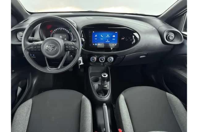 Toyota Aygo X (2025) thumbnail 2