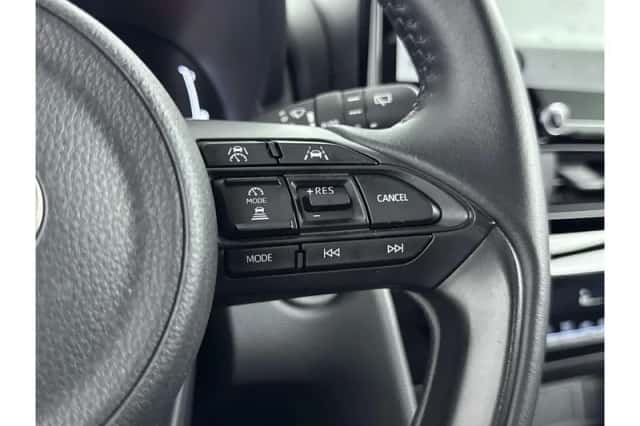 Toyota Yaris Cross (2025) thumbnail 6