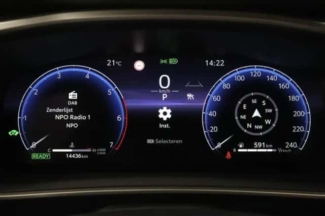 Toyota Corolla (2025) thumbnail 3