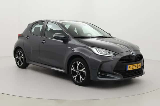 Toyota Yaris (2021) thumbnail 1