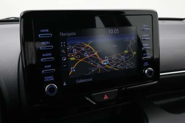 Toyota Yaris (2021) thumbnail 6