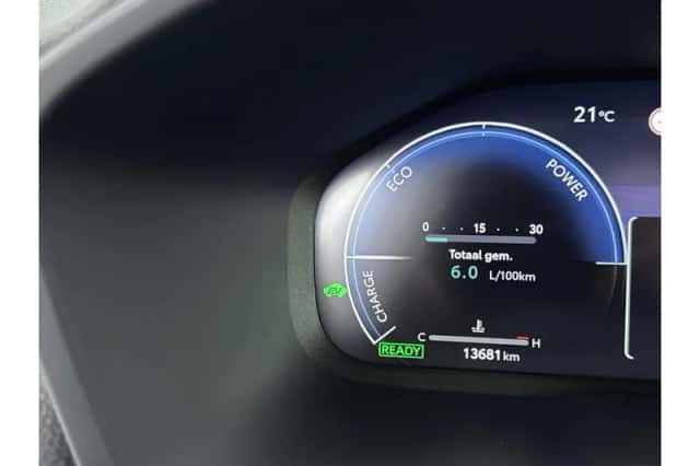 Toyota RAV4 (2026) thumbnail 3