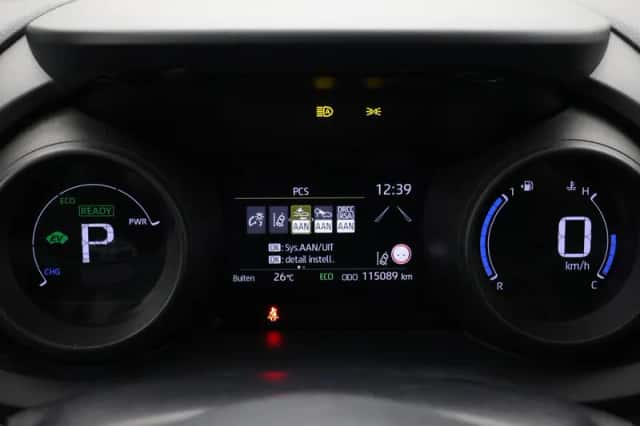 Toyota Yaris (2020) thumbnail 3