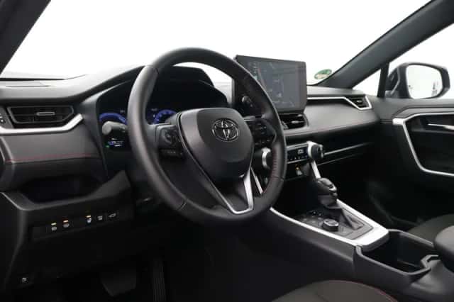 Toyota RAV4 (2025) thumbnail 2