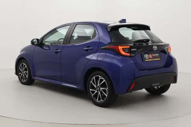 Toyota Yaris (2023) thumbnail 4
