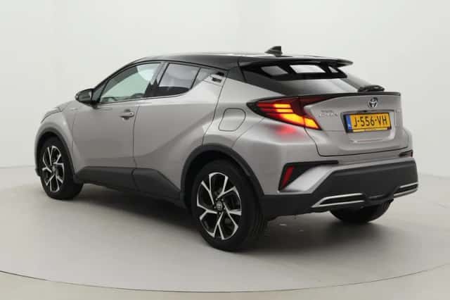 Toyota C-HR (2020) thumbnail 4
