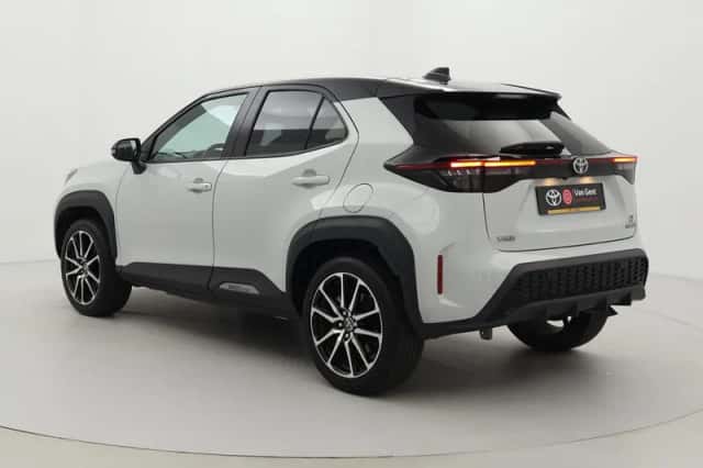 Toyota Yaris Cross (2023) thumbnail 4