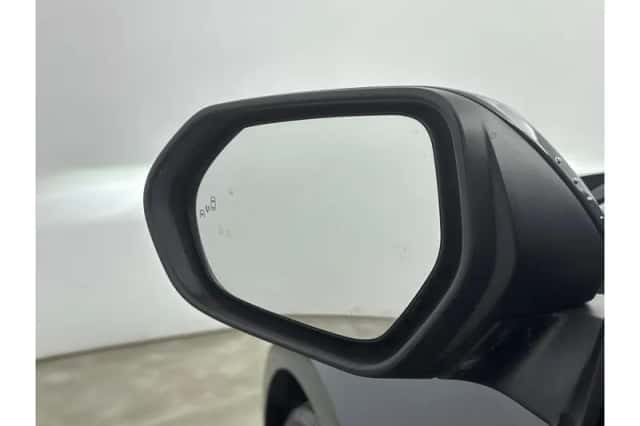 Toyota Yaris (2025) thumbnail 5