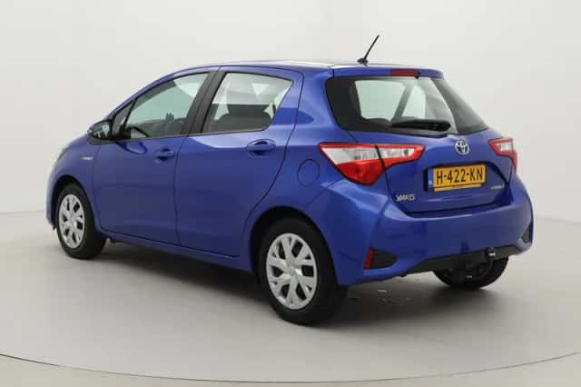 Toyota Yaris (2020) thumbnail 4