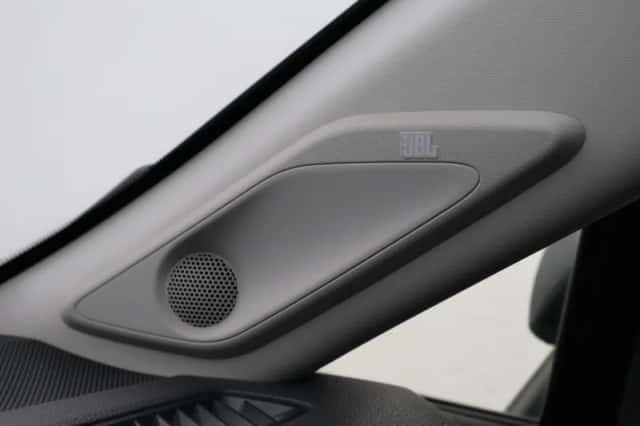 Toyota RAV4 (2021) thumbnail 6