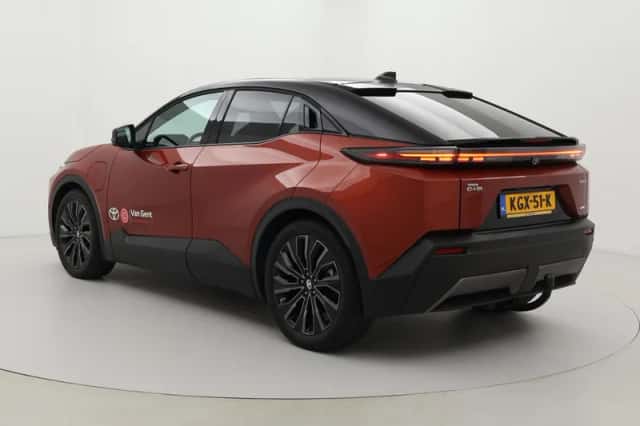 Toyota C-HR+ (2026) thumbnail 4