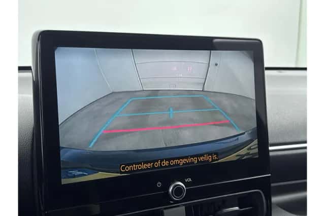 Toyota Yaris (2025) thumbnail 5