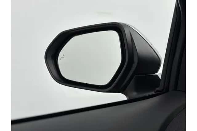 Toyota Yaris Cross (2025) thumbnail 5