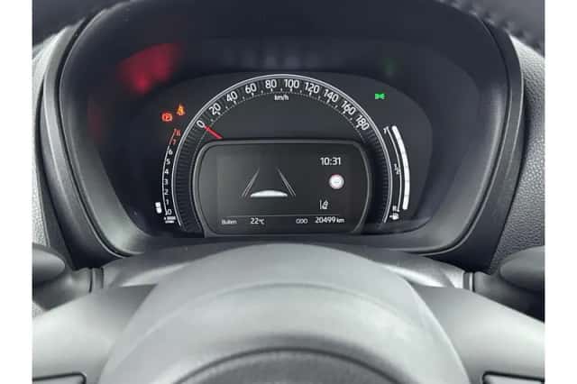 Toyota Aygo X (2025) thumbnail 3