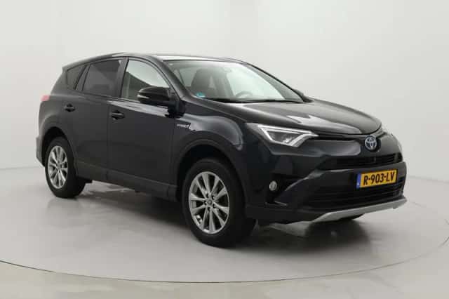 Toyota RAV4 (2017) thumbnail 1