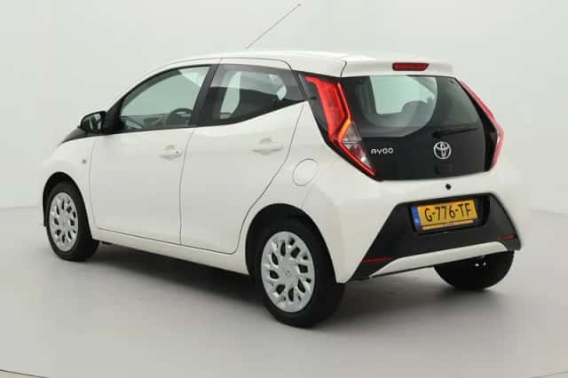 Toyota Aygo (2019) thumbnail 4