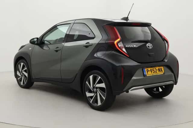 Toyota Aygo X (2022) thumbnail 4