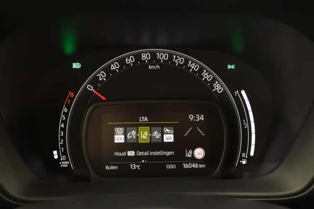 Toyota Aygo X (2024) thumbnail 3