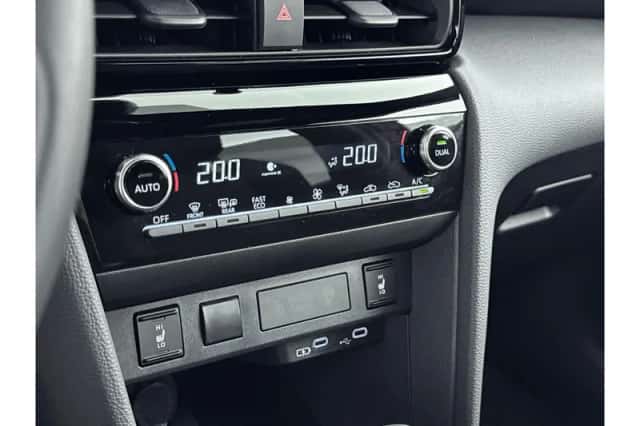 Toyota Yaris Cross (2026) thumbnail 6