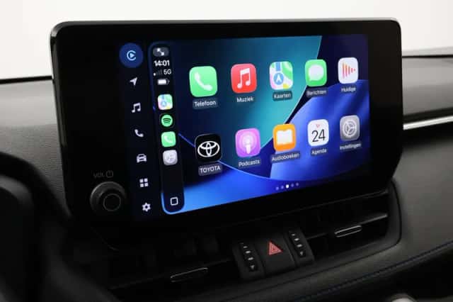 Toyota RAV4 (2024) thumbnail 6