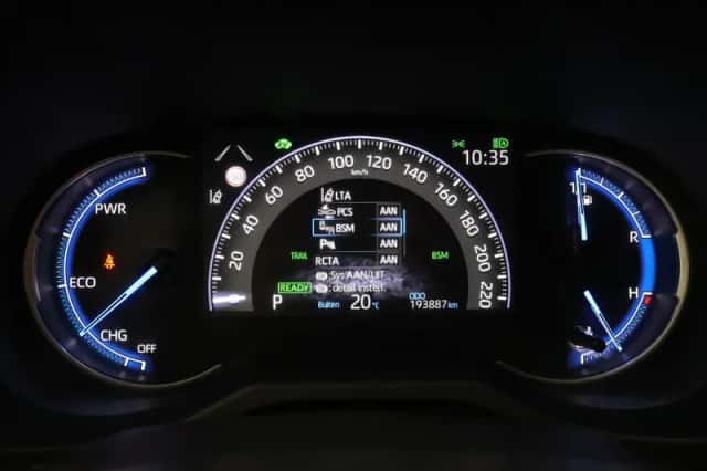 Toyota RAV4 (2019) thumbnail 3