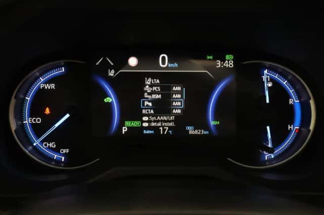 Toyota RAV4 (2020) thumbnail 3