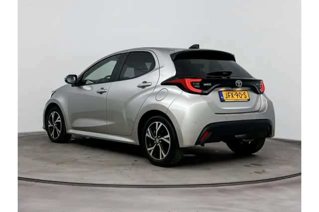 Toyota Yaris (2025) thumbnail 4