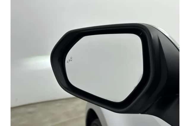 Toyota Yaris (2025) thumbnail 5